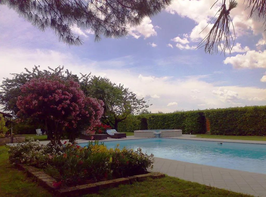 Agriturismo Corte Capiluppia 쿠르타토네 팜스테이
