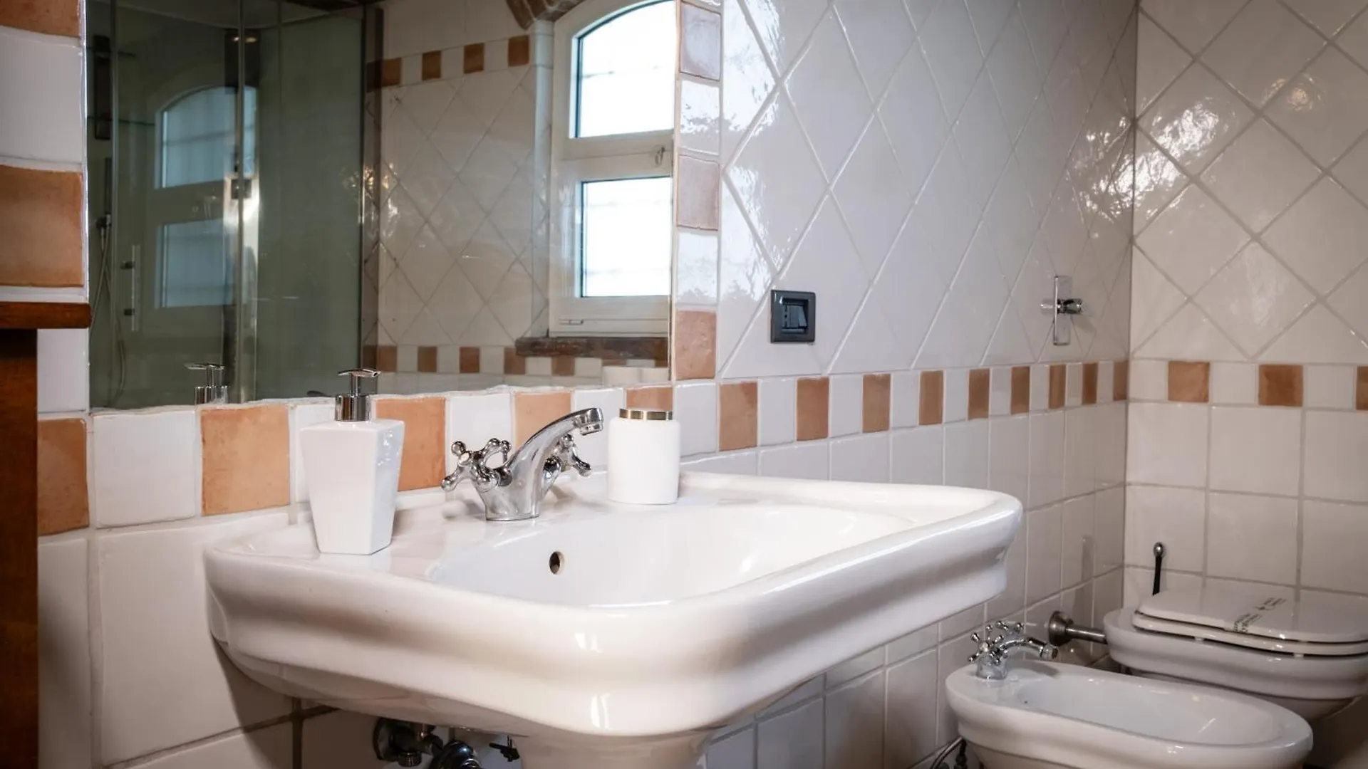 Agriturismo Corte Capiluppia Curtatone 0*,